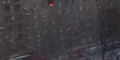 В Днепре горит общежитие: видео