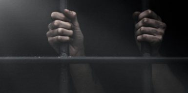 Алкоголь унес жизнь: днепрянку осудили на 12 лет за убийство подруги