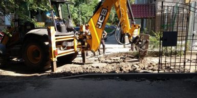В центре Днепра ремонтируют дороги и тротуары: фото