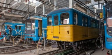 Днепровское метро атакуют вандалы