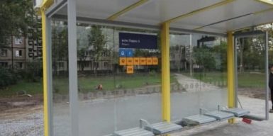 В Днепре на двух жилмассивах появились новые транспортные остановки: фото