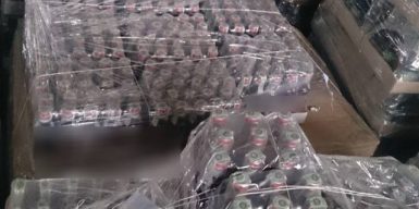 В Днепре арестовали более 8 тысяч литров паленки: фото
