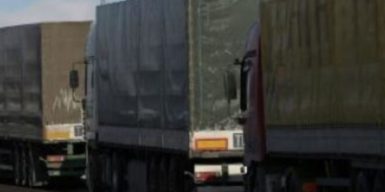 Україна та Болгарія домовилися про розблокування та розвантаження автівок на кордоні