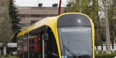 В Днепре испытали новый современный трамвай: фото