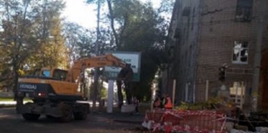 Аварийное общежитие «Днепровской политехники» погружают в бетонный «саркофаг»