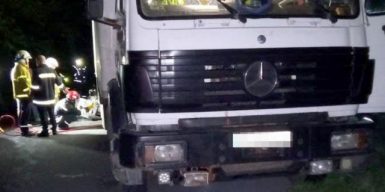 На днепровской трассе произошло смертельное ДТП с грузовиком