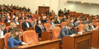 Соцопрос: жители Днепра поставили городским депутатам «неуд»