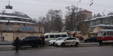 В Днепре ДТП заблокировало движение трех трамваев: фото