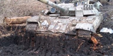 93-я бригада из Днепропетровщины «затрофеила» у оккупантов застрявшие в грязи танки