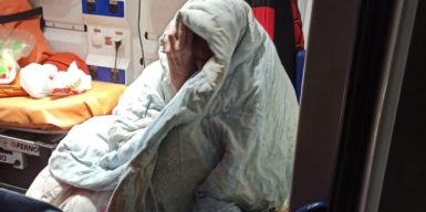 В Днепре 95-летнюю женщину спасли от смерти в огне: фото