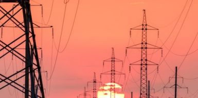 Правительство понижает тарифы на электроэнергию с октября