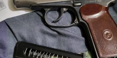 У Києві чоловік шантажував бізнесмена і вимагав 30 000 доларів