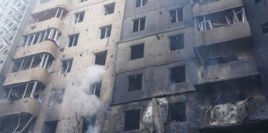 Поліцейські викрили шахрайку, яка намагалася нажитися на постраждалих унаслідок ракетного удару в Тернополі