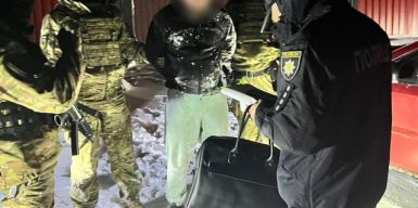 Представник ГО на Вінничині за гроші допомагав ухилитися від служби