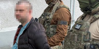 На Івано-Франківщині затримали керівника Калуського районного ТЦК, який вимагав хабарі за зняття чоловіків з розшуку