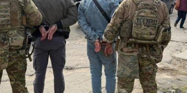 2 400 доларів за зняття з розшуку: у Миколаєві викрили працівників ТЦК
