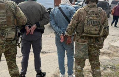 2 400 доларів за зняття з розшуку: у Миколаєві викрили працівників ТЦК
