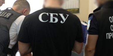 Посадовець Одеської ОВА вимагав хабар за “бронь” від мобілізації