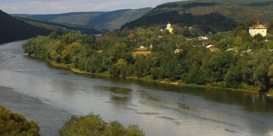 На Вінниччині програміст намагався перепливти Дністер, щоб втекти до Молдови