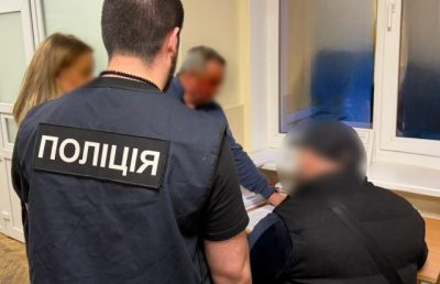 Шахраїв з сайтів знайомств викрили у Дніпрі та Києві: збитки потерпілих перевищили 3,7 млн грн