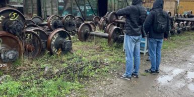 Керівництво депо «Укрзалізниці» на Прикарпатті організувало схему фіктивного працевлаштування заради бронювання
