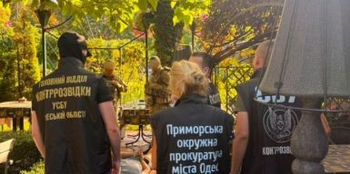 В Одесі чоловік за $12 тисяч обіцяв оформити інвалідність для звільнення від військової служби