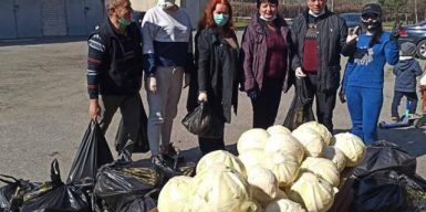 Коронавирус в Днепре: депутат попиарилась на волонтерах и украла еду