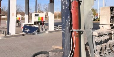 Протягом дня ворог не припиняв атаки на Нікопольський і Синельниківський райони Дніпропетровщини: є загиблий та поранені