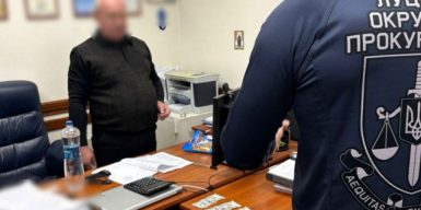 Керівник адвокатського бюро обіцяв за хабар “м’який” запобіжний захід підозрюваному