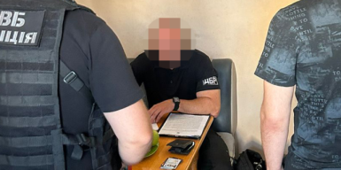 Двоє харківських правоохоронців продавали фіктивне бронювання від мобілізації за 4,5 тисячі доларів