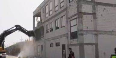 У Дніпрі підприємці, які незаконно зводили павільйони біля одного з міських ринків, втратили на самобуді близько 3 млн доларів