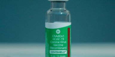 Глава Минздрава рассказал, поможет ли вакцина против новых видов коронавируса