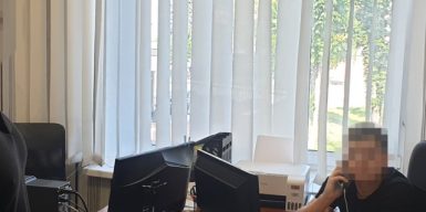 Схема з “чисткою” бази “ухилянтів”: ДБР повідомило про підозру ще одному поліцейському з Дніпра