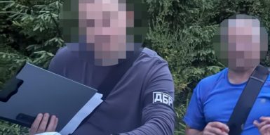 Судитимуть експосадовця ДСНС, якого викрили на спробі налагодити переправлення чоловіків за кордон