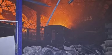 Ворог вдарив по залізничній інфраструктурі у Дніпрі: є руйнування у депо, пошкоджено вокзал