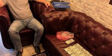Обіцяв демобілізацію через фіктивний шлюб за $30 тисяч: у Києві затримали організатора схеми