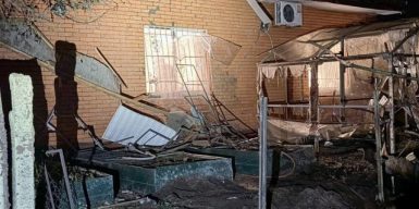 Ворог атакував Дніпро і Дніпровський район безпілотниками: пошкоджені будинки, об’єкт інфраструктури, є поранений