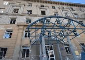 Ворог атакував ракетами Дніпро: пошкоджені будівлі, є поранені