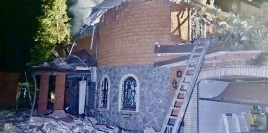 Ворог вночі атакував Дніпро безпілотниками: є поранені