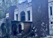 Ворог атакує Дніпро і Дніпровський район безпілотниками: є руйнування та поранені