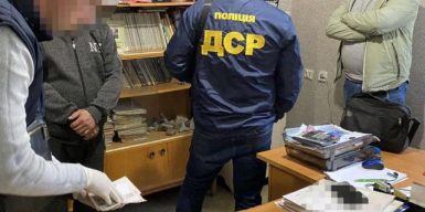 На Днепропетровщине директор госпредприятия попался на крупной взятке: фото