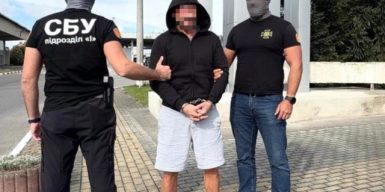 Масштабна афера з комунальним майном на 11,3 млн грн: з Румунії в Україну екстрадували ексдепутата з Одеси Олександра Матвєєва