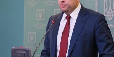 Коронавирус в Украине: глава Офиса президента назвал новую дату пика заболеваемости (видео)