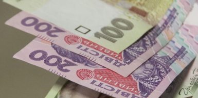 Підготовка до зими під загрозою: в Івано-Франківську затримують зарплати комунальникам через блокування платежів казначейством
