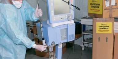 ИНТЕРПАЙП и OLX поставили семь аппаратов ИВЛ в больницы Днепропетровской области