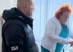Голова експертної комісії вимагала хабарі за оформлення інвалідності: вдома у неї знайшли готівки на 5 млн грн