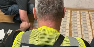 Хабар за “чисте” посвідчення: на Одещині затримали помічника судді, який обіцяв “закрити” адмінпровадження