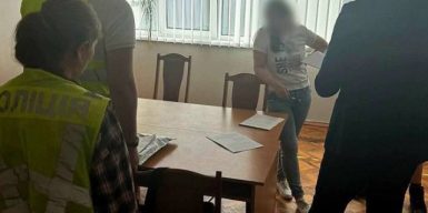 Мільйонні “надбавки” собі в кишеню: судитимуть директорку державного ліцею у Києві