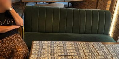 У Києві викладачка університету підозрюється у вимаганні $10 тисяч за фіктивний вступ для отримання відстрочки