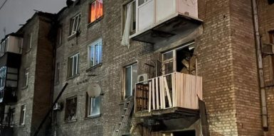 Ворог масовано атакував Кам’янське безпілотниками: є поранені